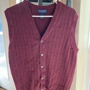 Roundtree & Yorke Burgundy Knit Vest